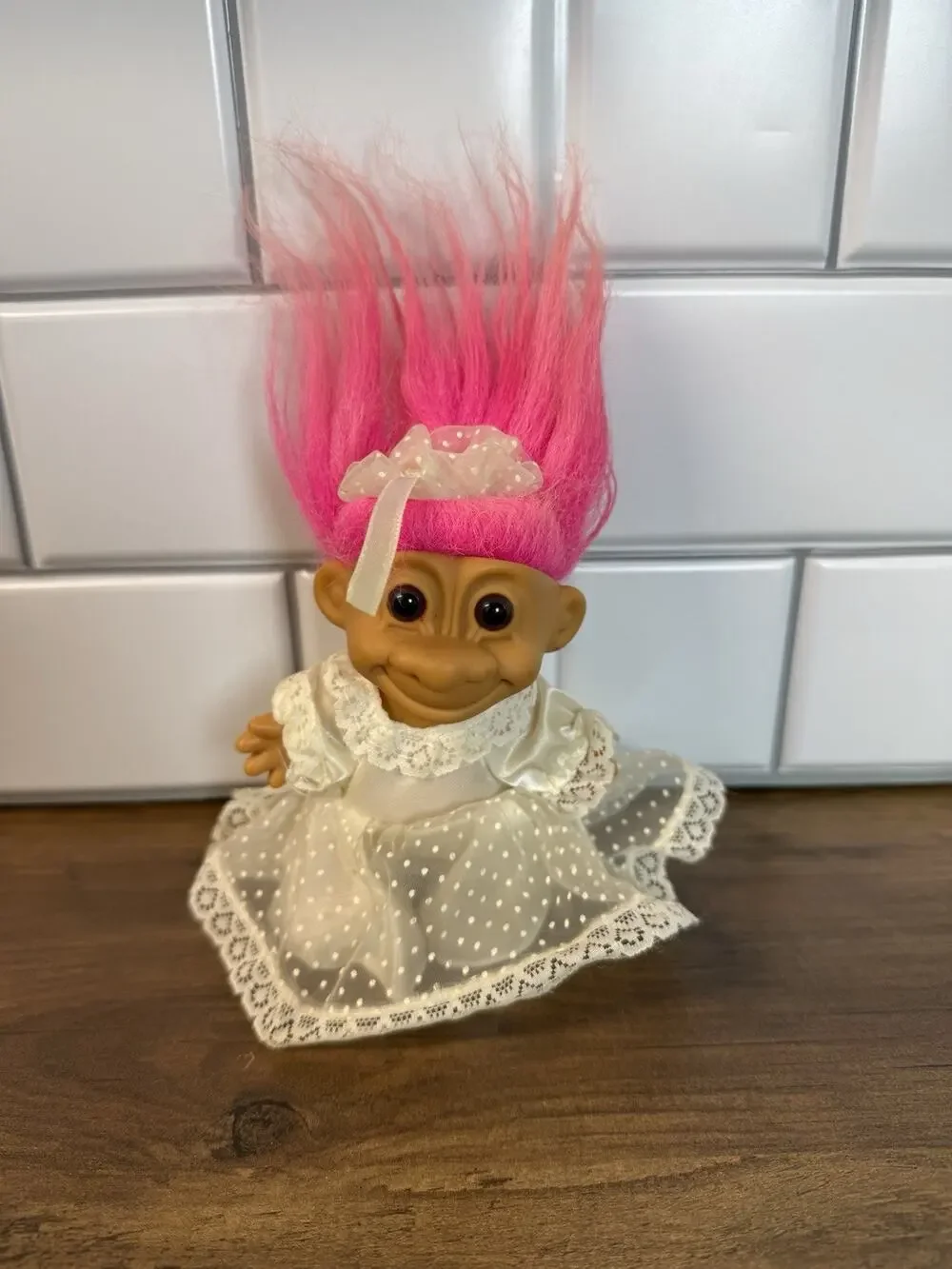 VTG Russ Berrie Pink Hair Bride Troll Doll 18315 White Lace Wedding Dress